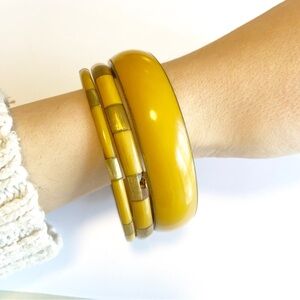 Vintage Butterscotch Yellow Bakelite- Brass Bangle Bracelet Set of 3
